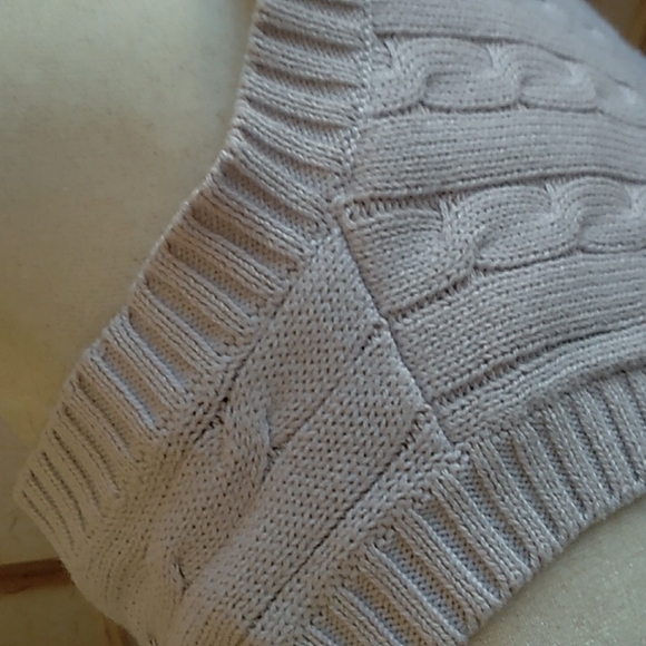 Brandy Melville gray/purple sweater vest - Picture 3 of 7